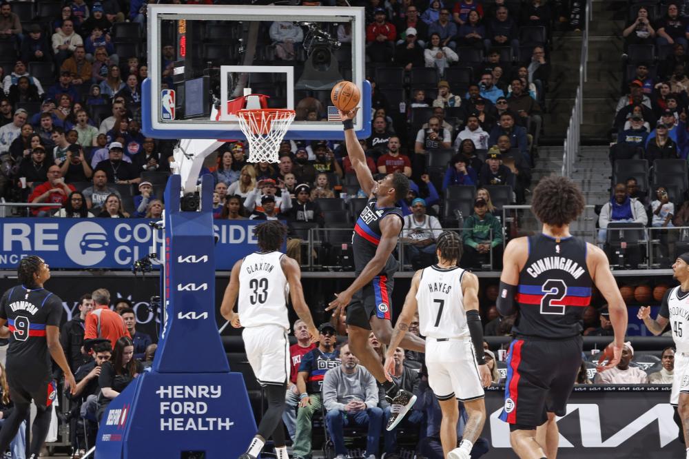 但又不乏亲 但又不乏亲