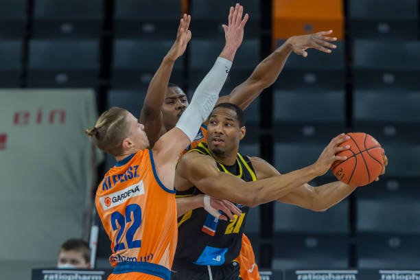 6项指标全 6项指标全